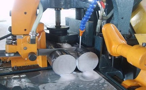 火炬开发区街道卧式带锯床的送料方式有哪几种？